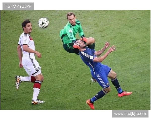 世界杯经典对决墨西哥勇战巴西激情碰撞引发全球关注