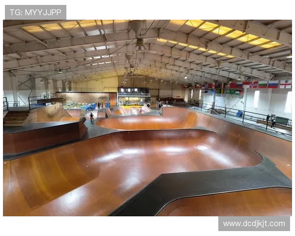 重庆极限运动队在世界滑板锦标赛中的拼搏历程与荣耀时刻